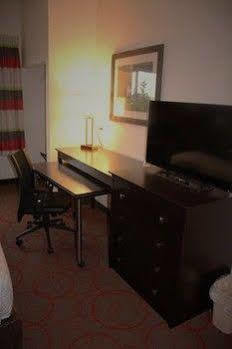 Inn At Hunters Run Watford City Esterno foto